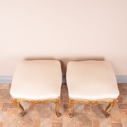DECORATIVE PAIR OF PAINTED AND GILDED CONTINENTAL 19THC STOOLS - ADDITIONAL PHOTO 4