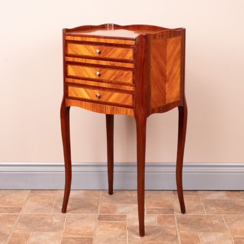 GOOD QUALITY PAIR OF FRENCH INLAID BEDSIDE CHESTS OF DRAWERS - ADDITIONAL PHOTO 16
