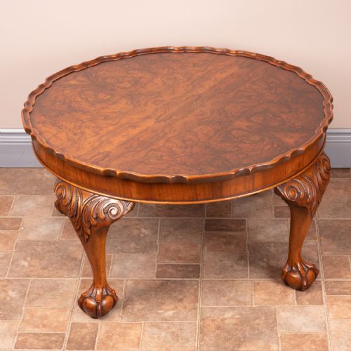 GOOD QUALITY WALNUT COFFEE TABLE - ADDITIONAL PHOTO 3