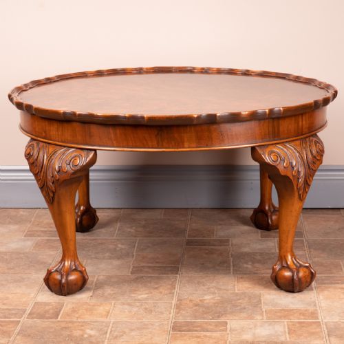 GOOD QUALITY WALNUT COFFEE TABLE - ADDITIONAL PHOTO 4