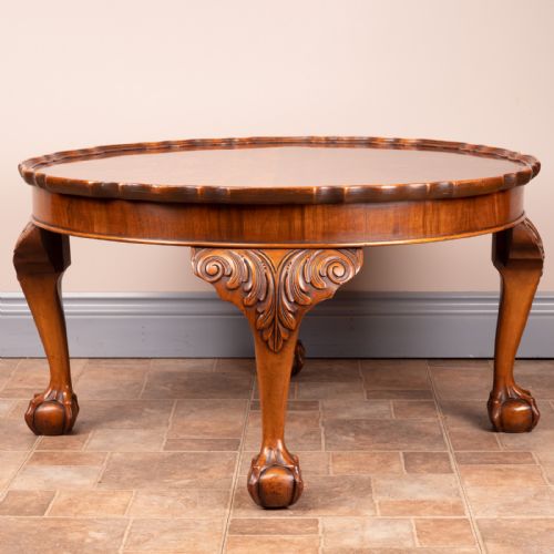 GOOD QUALITY WALNUT COFFEE TABLE - ADDITIONAL PHOTO 9