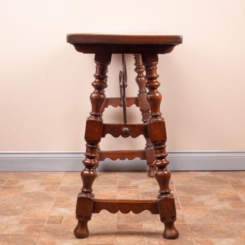 19THC SPANISH WALNUT TAVERN SIDE TABLE - ADDITIONAL PHOTO 5