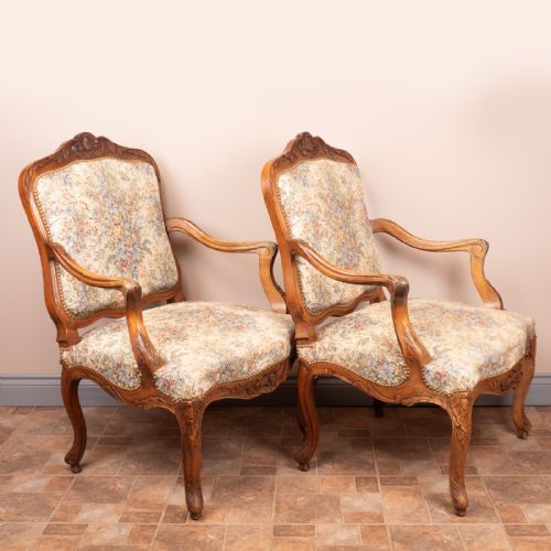 19THC PAIR OF FRENCH WALNUT FAUTEUILSARMCHAIRS - ADDITIONAL PHOTO 2