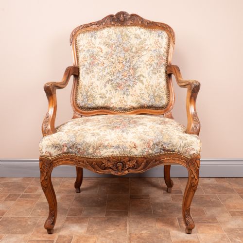 19THC PAIR OF FRENCH WALNUT FAUTEUILSARMCHAIRS - ADDITIONAL PHOTO 4