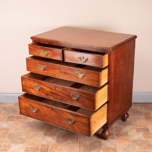 SMALL 19THC MAHOGANY CHEST OF DRAWERS - ADDITIONAL PHOTO 5