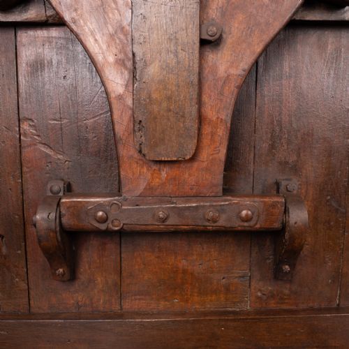 RUSTIC CATALAN SHEPHERDS BENCH - ADDITIONAL PHOTO 11
