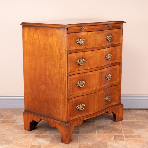 SMALL SERPENTINE FRONTED WALNUT CHEST OF DRAWERS - ADDITIONAL PHOTO 6