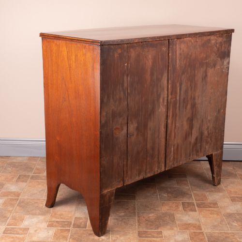 19THC MAHOGANY BOW FRONTED CHEST OF DRAWERS - ADDITIONAL PHOTO 15