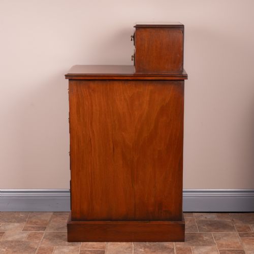 GOOD QUALITY PAIR OF EDWARDIAN WALNUT BEDSIDE CHESTS - ADDITIONAL PHOTO 12