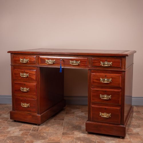 GOOD QUALITY EDWARDIAN MAHOGANY PEDESTAL DESK - ADDITIONAL PHOTO 3