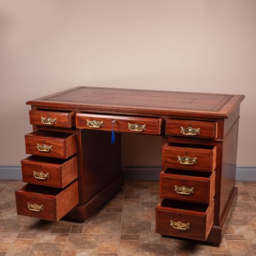 GOOD QUALITY EDWARDIAN MAHOGANY PEDESTAL DESK - ADDITIONAL PHOTO 5