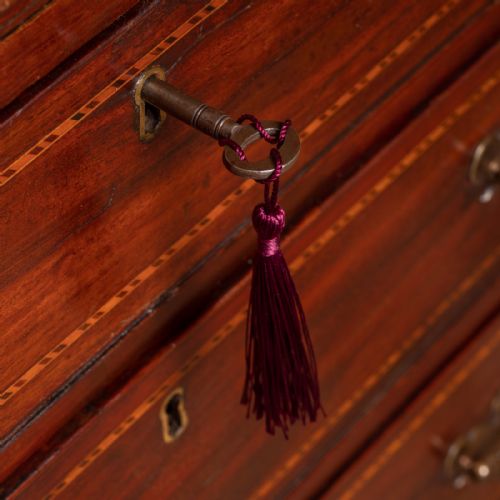 SMALL GEORGIAN MAHOGANY INLAID CHEST OF DRAWERS - ADDITIONAL PHOTO 14