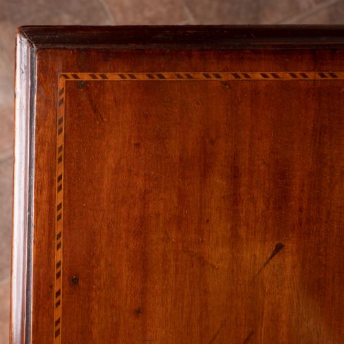 SMALL GEORGIAN MAHOGANY INLAID CHEST OF DRAWERS - ADDITIONAL PHOTO 16