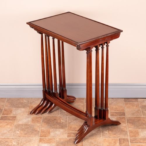 GOOD QUALITY MAHOGANY QUARTETTO NEST OF TABLES - ADDITIONAL PHOTO 8