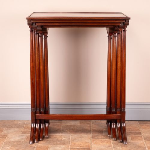 GOOD QUALITY MAHOGANY QUARTETTO NEST OF TABLES - ADDITIONAL PHOTO 9