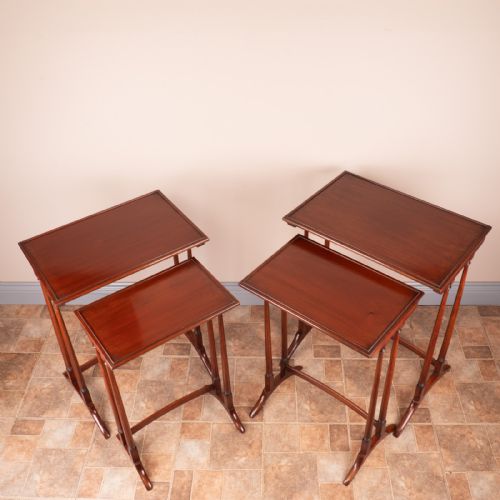 GOOD QUALITY MAHOGANY QUARTETTO NEST OF TABLES - ADDITIONAL PHOTO 20