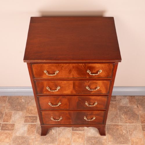 NARROW MAHOGANY FOUR DRAWER CHEST OF DRAWERS - ADDITIONAL PHOTO 3