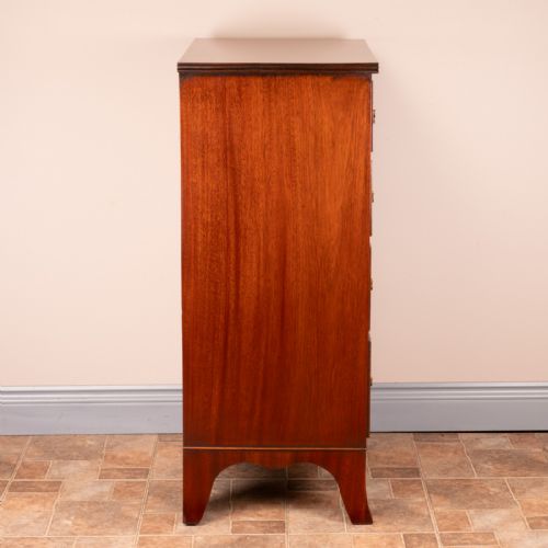 NARROW MAHOGANY FOUR DRAWER CHEST OF DRAWERS - ADDITIONAL PHOTO 6