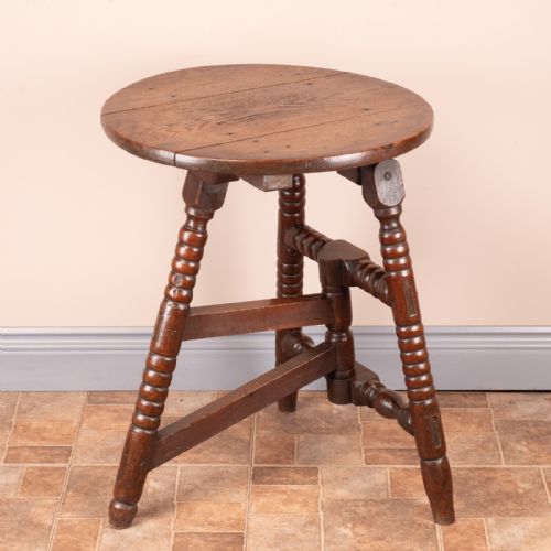 COUNTRY OAK FOLDING OCCASIONAL TABLE - ADDITIONAL PHOTO 3
