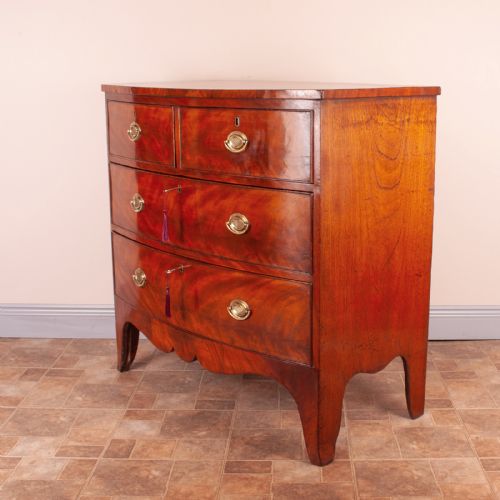 19THC MAHOGANY BOW FRONTED CHEST OF DRAWERS - ADDITIONAL PHOTO 6