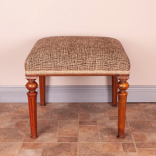 19THC WALNUT STOOL - ADDITIONAL PHOTO 1