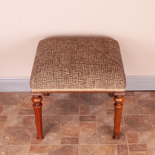 19THC WALNUT STOOL - ADDITIONAL PHOTO 2