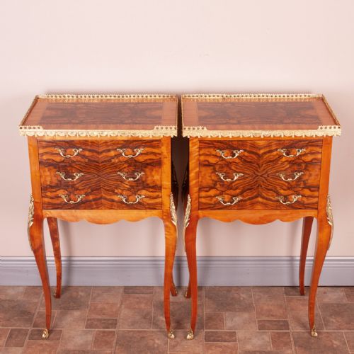 GOOD QUALITY CONTINENTAL PAIR OF BEDSIDES - ADDITIONAL PHOTO 6