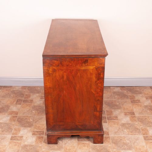 EARLY GEORGIAN WALNUT CHEST OF DRAWERS - ADDITIONAL PHOTO 13