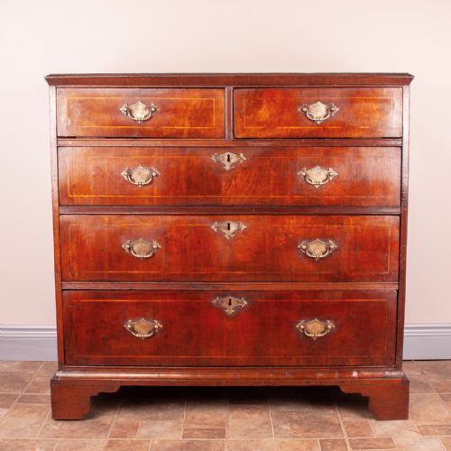 EARLY GEORGIAN WALNUT CHEST OF DRAWERS - ADDITIONAL PHOTO 1