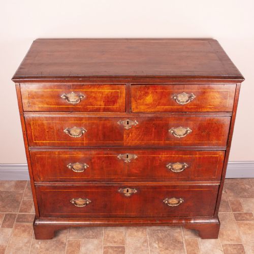 EARLY GEORGIAN WALNUT CHEST OF DRAWERS - ADDITIONAL PHOTO 2