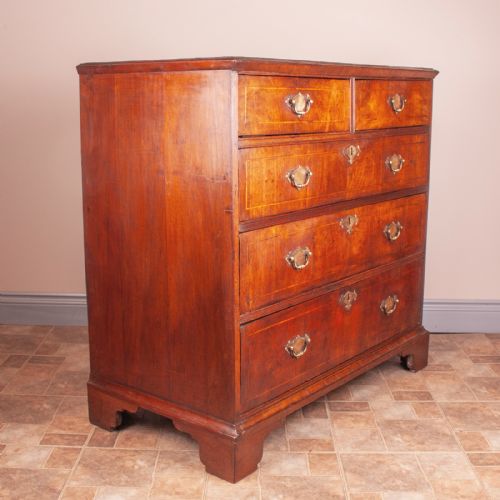 EARLY GEORGIAN WALNUT CHEST OF DRAWERS - ADDITIONAL PHOTO 8
