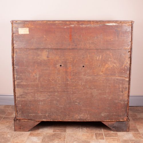 EARLY GEORGIAN WALNUT CHEST OF DRAWERS - ADDITIONAL PHOTO 13