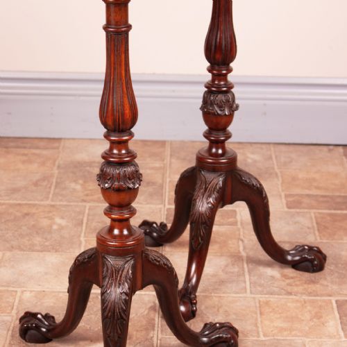 VERY GOOD QUALITY PAIR OF CARVED MAHOGANY WINE TABLES - ADDITIONAL PHOTO 7