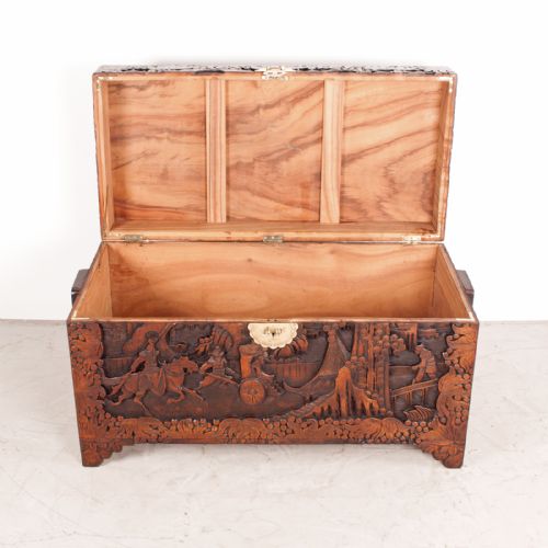 DEEPLY CARVED ORIENTAL CAMPHORWOOD TRUNK - ADDITIONAL PHOTO 9