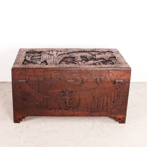 DEEPLY CARVED ORIENTAL CAMPHORWOOD TRUNK - ADDITIONAL PHOTO 11
