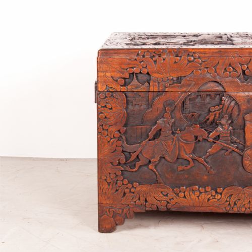 DEEPLY CARVED ORIENTAL CAMPHORWOOD TRUNK - ADDITIONAL PHOTO 13