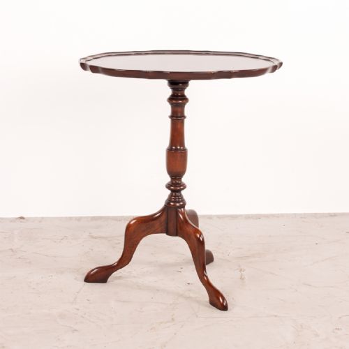 MAHOGANY OVAL TOPPED WINE TABLE - ADDITIONAL PHOTO 1