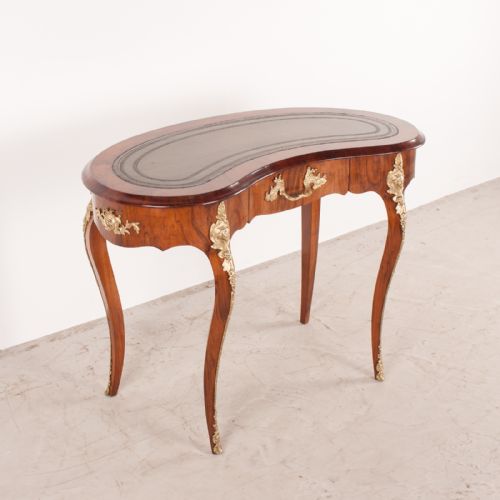 FINE QUALITY VICTORIAN WALNUT KIDNEY SHAPED WRITING TABLE - ADDITIONAL PHOTO 2