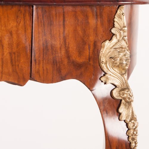 FINE QUALITY VICTORIAN WALNUT KIDNEY SHAPED WRITING TABLE - ADDITIONAL PHOTO 15