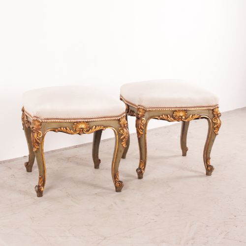 DECORATIVE PAIR OF PAINTED AND GILDED CONTINENTAL 19THC STOOLS - ADDITIONAL PHOTO 3