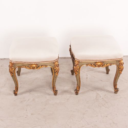 DECORATIVE PAIR OF PAINTED AND GILDED CONTINENTAL 19THC STOOLS - ADDITIONAL PHOTO 4