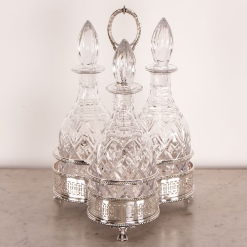 VICTORIAN WALKER HALL SILVER PLATED TANTALUS
