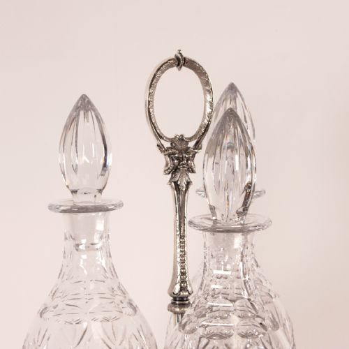 VICTORIAN WALKER HALL SILVER PLATED TANTALUS - ADDITIONAL PHOTO 11