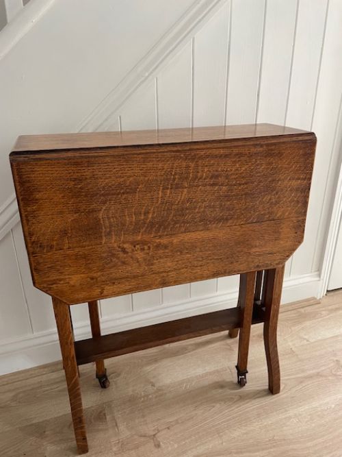 Oak table