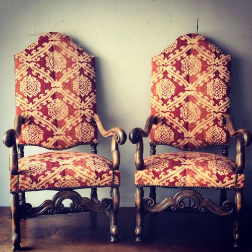 a wonderful pair of elegant 18thc dutch chairs upholstered in later fabric - CATEGORY: ANTIQUE CHAIRS - DATED 18TH CENTURY