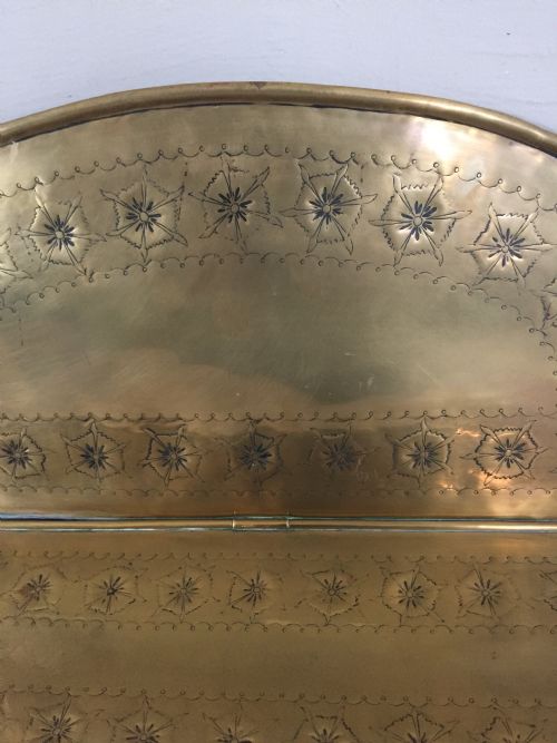 AN UNUSUAL EARLY 19THC BRASS CANDLE BOX - ADDITIONAL PHOTO 3