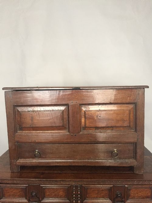 a wonderful 18thc oak welsh coffer bach - CATEGORY: ANTIQUE CHESTS - DATED 18TH CENTURY