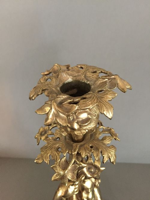 A WONDERFUL 19THC CONTINENTAL POSSIBLY GRAND TOUR ORMOLOU CANDLESTICK - ADDITIONAL PHOTO 4