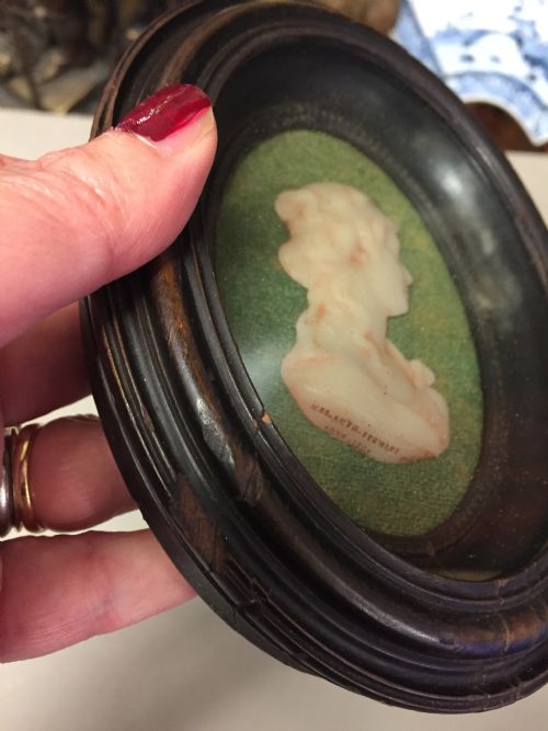 AN 18THC FRAMED WAX PORTRAIT BY JAMES TASSIE - ADDITIONAL PHOTO 3