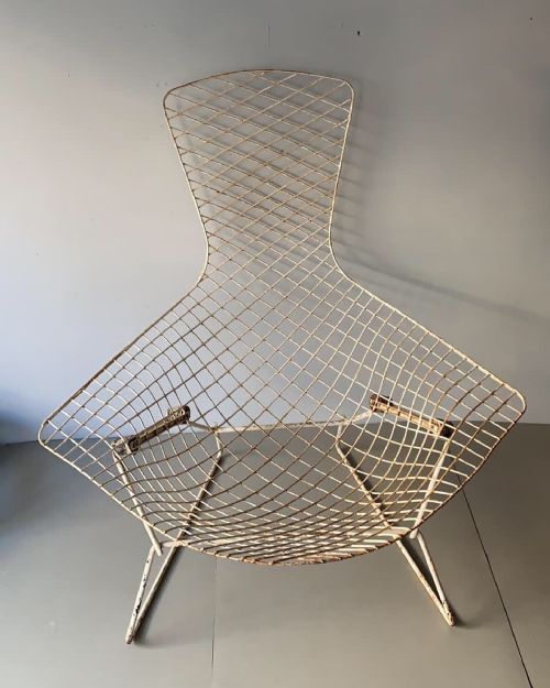 AN ORIGINAL MIDCENTURY HARRY BERTOIA BIRD CHAIR - ADDITIONAL PHOTO 1